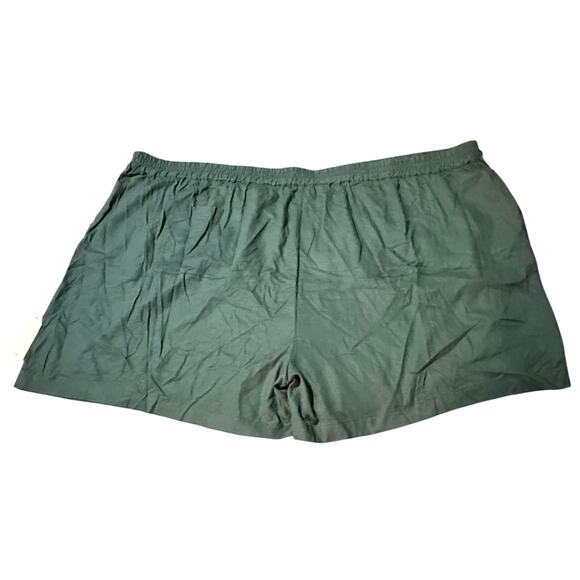 NWT Universal Standard Green Shorts Pockets Lightweight 6” Inseam Elastic SZ 4XL - Picture 1 of 6
